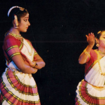 mohiniyattam